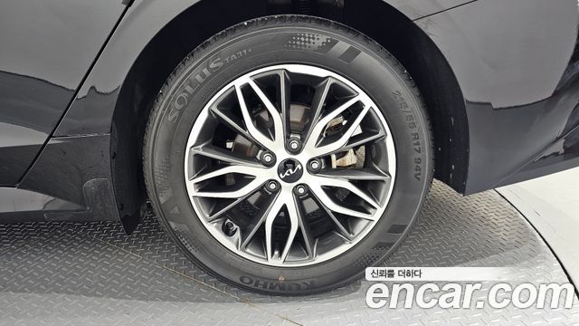 Kia K5 (III) 2.0 Prestige 2023 — фото 27