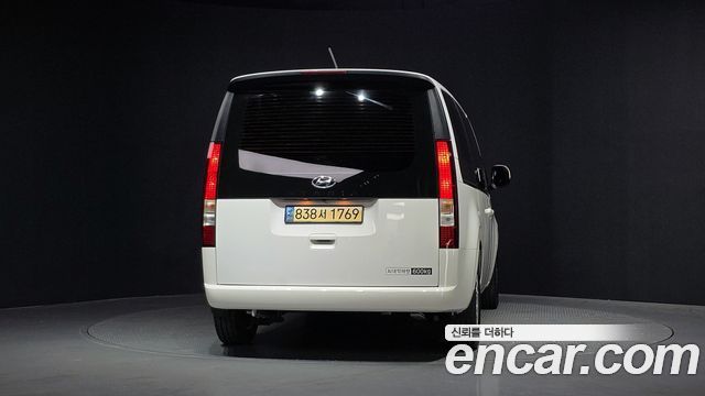 Hyundai Staria Cargo 5-Seater Modern 2023 — фото 4