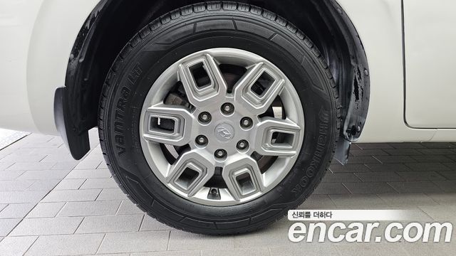 Hyundai Staria Cargo 5-Seater Modern 2023 — фото 5