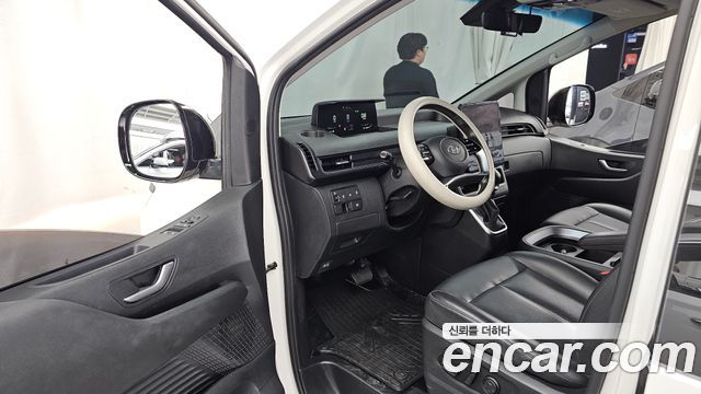 Hyundai Staria Cargo 5-Seater Modern 2023 — фото 10