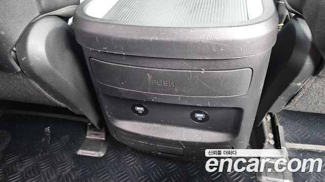 Hyundai Staria Cargo 5-Seater Modern 2023 — фото 36
