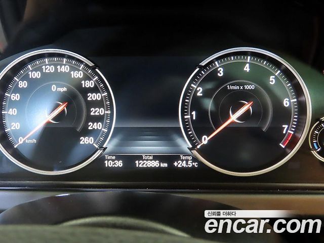 BMW 6 Series (F12) 640i Coupe 2015 — фото 9