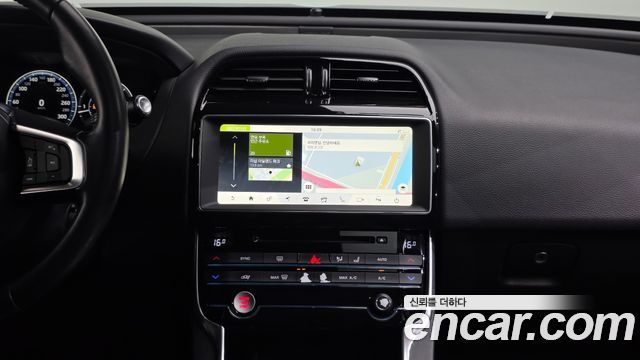 Jaguar XE 20d Prestige 2018 — фото 12