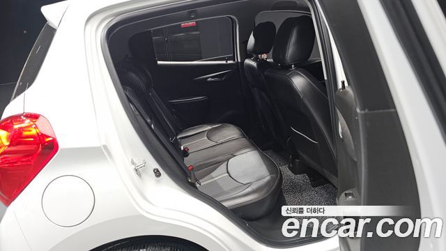 Chevrolet Spark Premier 2022 — фото 11