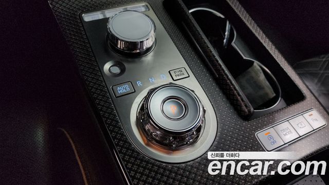 Genesis G80 (RG3) Gasoline 2.5 Turbo AWD 2025 — фото 9
