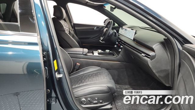 Genesis G80 (RG3) Gasoline 2.5 Turbo AWD 2025 — фото 26