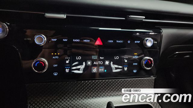 Genesis G80 (RG3) Gasoline 2.5 Turbo AWD 2025 — фото 32