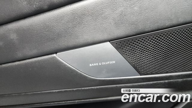 Genesis G80 (RG3) Gasoline 2.5 Turbo AWD 2025 — фото 37