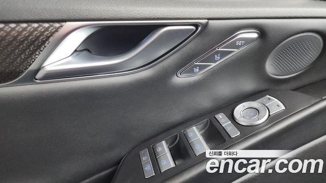 Genesis G80 (RG3) Gasoline 2.5 Turbo AWD 2025 — фото 38