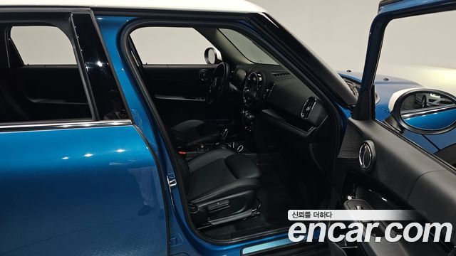 MINI Cooper Countryman Classic 2nd 2022 — фото 26