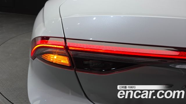 Hyundai Grandeur (IG) 2.5 Le Blanc 2023 — фото 23