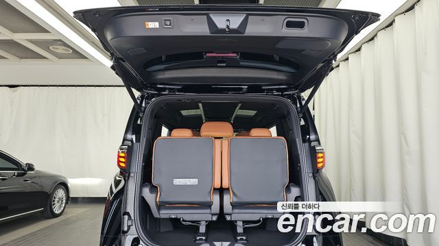 Toyota Alphard (IV) 2.5 HEV Executive AWD 2024 — фото 24