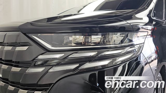 Toyota Alphard (IV) 2.5 HEV Executive AWD 2024 — фото 28