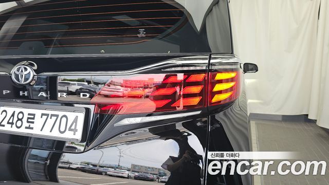 Toyota Alphard (IV) 2.5 HEV Executive AWD 2024 — фото 29