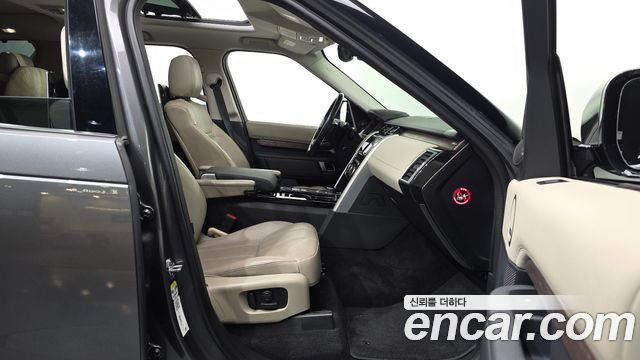 Land Rover Discovery 5 3.0 SD6 HSE 2019 — фото 15