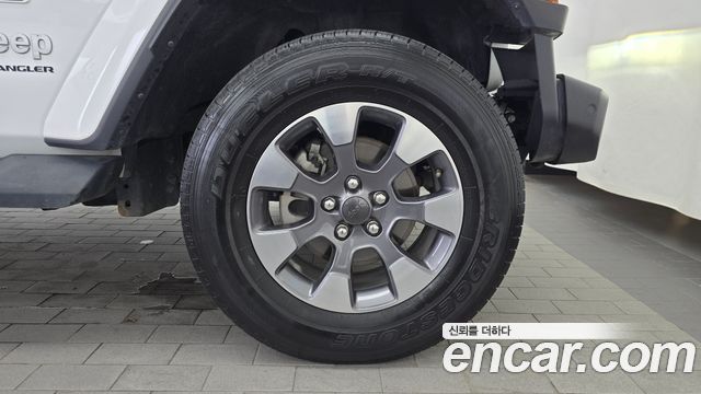 Jeep Wrangler (JL) 2.0 Overland Power Top 4Door 2023 — фото 21