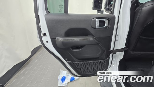 Jeep Wrangler (JL) 2.0 Overland Power Top 4Door 2023 — фото 25
