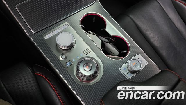 Genesis GV80 Coupe 2.5T Gasoline AWD 2024 — фото 9