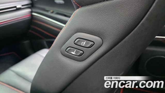 Genesis GV80 Coupe 2.5T Gasoline AWD 2024 — фото 32
