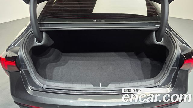Kia K5 (III) 2.0 Prestige 2024 — фото 18