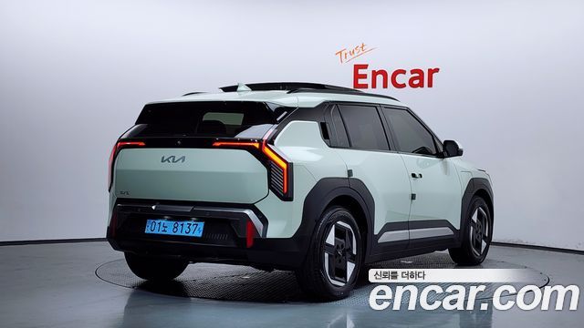 Kia EV3 Standard 2WD Earth 2025 — фото 2
