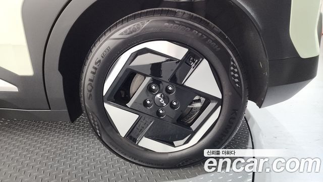 Kia EV3 Standard 2WD Earth 2025 — фото 21