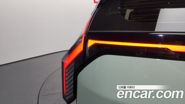 Kia EV3 Standard 2WD Earth 2025 — фото 23
