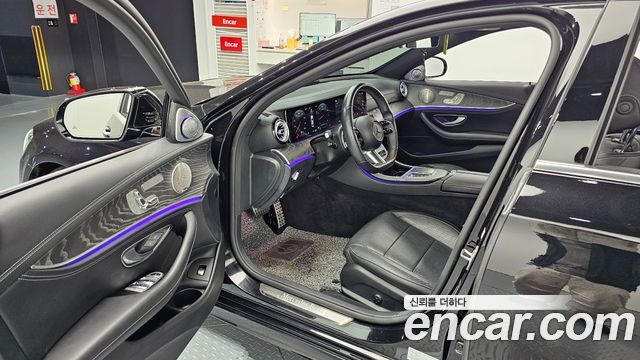 Mercedes-Benz E-Class (W213) E350 4MATIC AMG Line 2022 — фото 10
