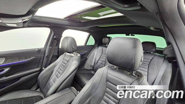 Mercedes-Benz E-Class (W213) E350 4MATIC AMG Line 2022 — фото 18