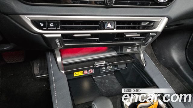 Lexus RX350h (V) Luxury 2025 — фото 17