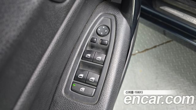 BMW 1 Series (F20) 118d Urban Pack1 5Dr 2014 — фото 13