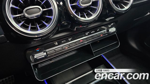 Mercedes-Benz GLB-Class (X247) GLB200 d 2021 — фото 33