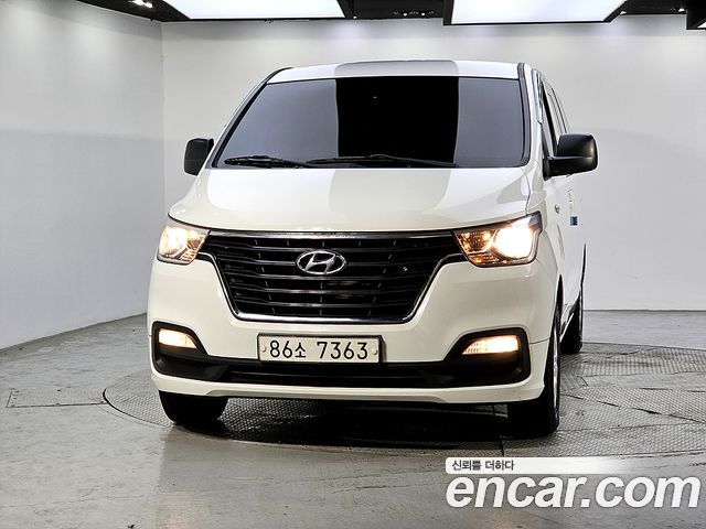 Hyundai Grand Starex Van 5-Seater Modern 2021 — фото 2
