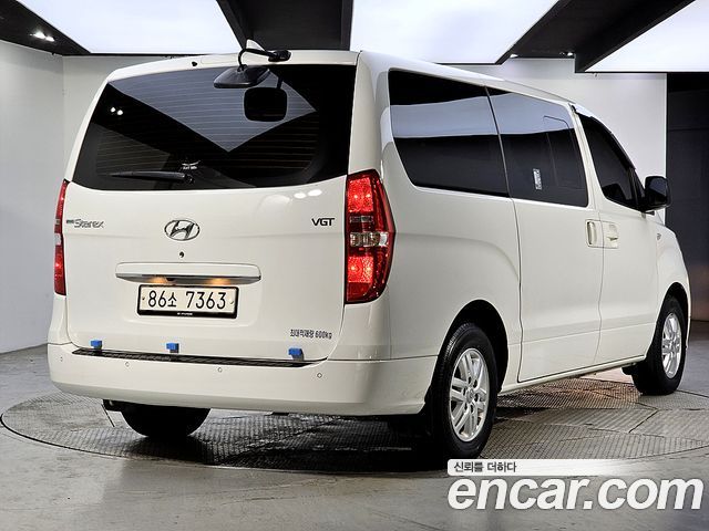 Hyundai Grand Starex Van 5-Seater Modern 2021 — фото 4