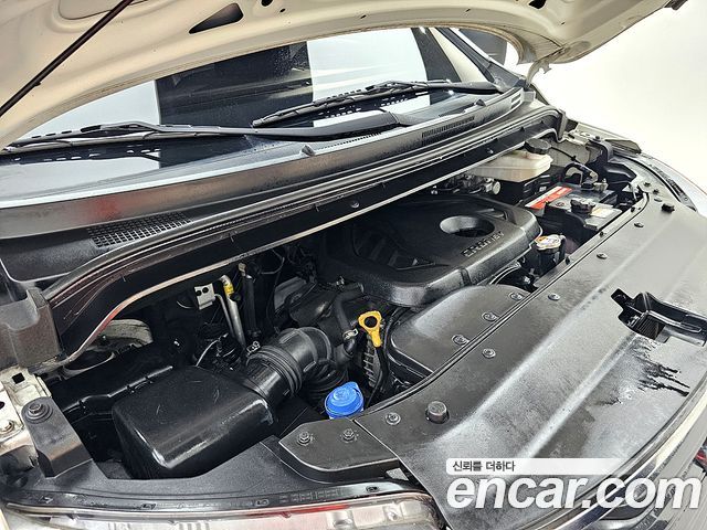 Hyundai Grand Starex Van 5-Seater Modern 2021 — фото 6