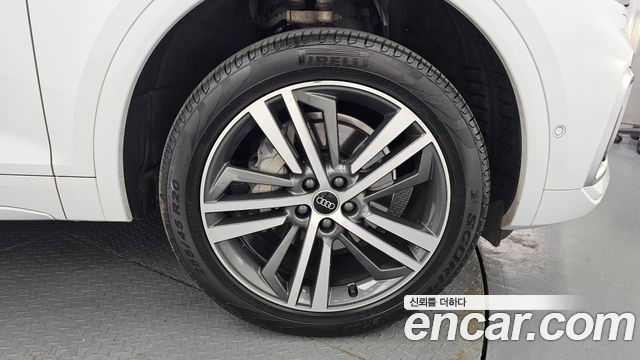 Audi Q5 (FY) 45 TFSI Quattro Premium 2021 — фото 21