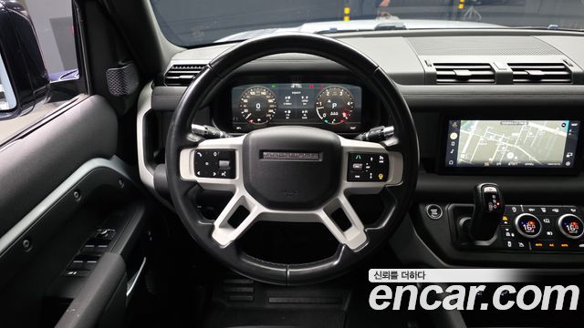 Land Rover Defender (L663) 110 D250 S 2022 — фото 13