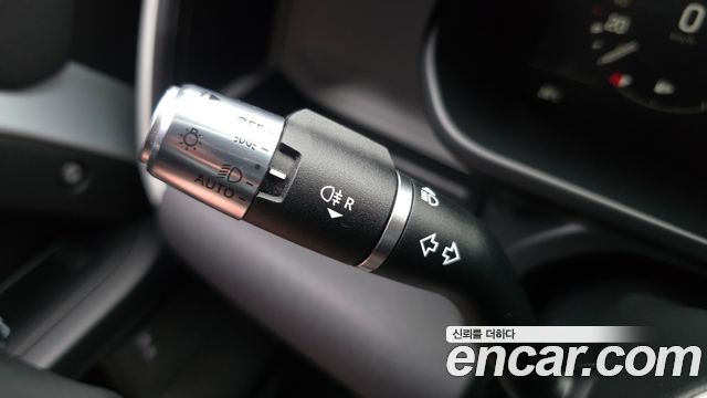 Land Rover Defender (L663) 110 D250 S 2022 — фото 30