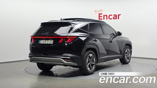 Hyundai Tucson (NX4) Gasoline 1.6 Turbo 2WD Inspiration 2024 — фото 2