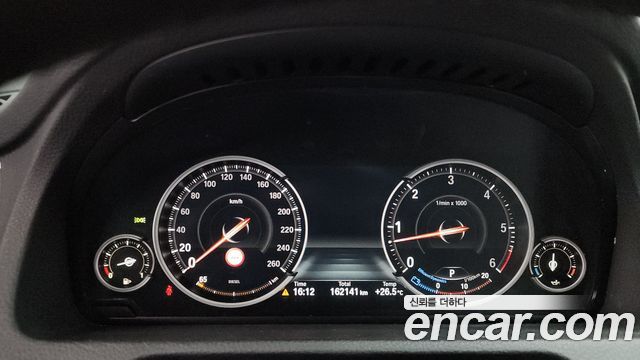 BMW 5 Series GT (F07) GT 30d xDrive 2016 — фото 8