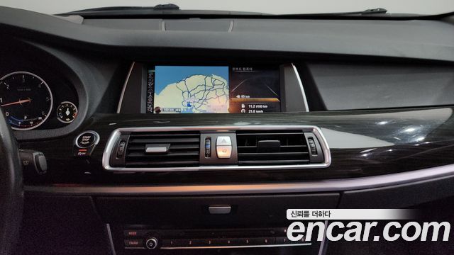 BMW 5 Series GT (F07) GT 30d xDrive 2016 — фото 12