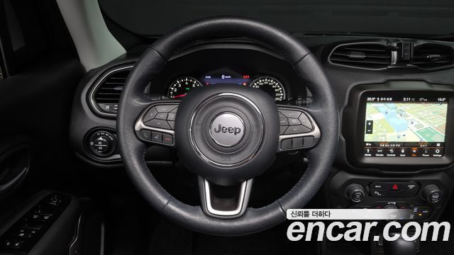 Jeep Renegade 2.4 Limited 2021 — фото 13
