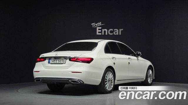 Mercedes-Benz E-Class (W213) E250 Exclusive 2021 — фото 2