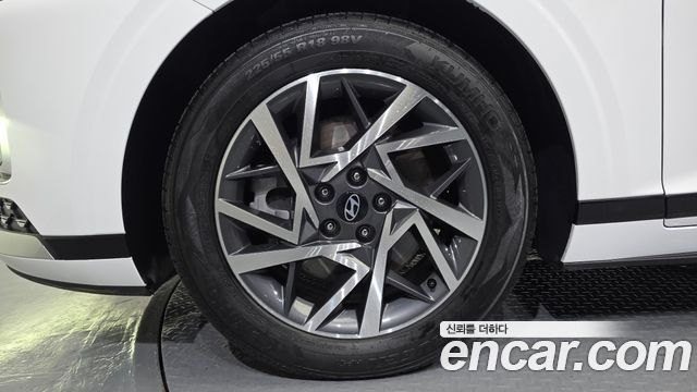 Hyundai Grandeur (GN7) 3.5 LPG 2WD Premium 2023 — фото 5