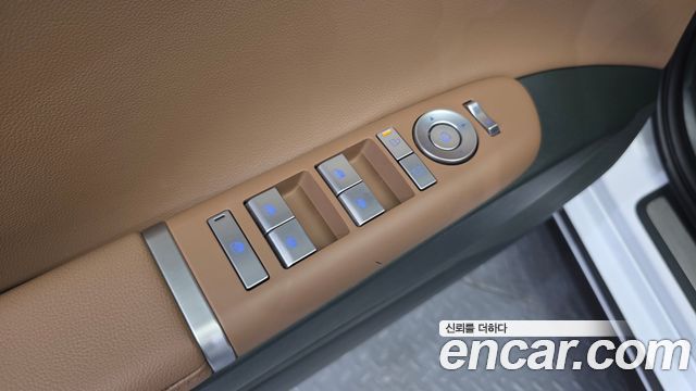 Hyundai Grandeur (GN7) 3.5 LPG 2WD Premium 2023 — фото 13