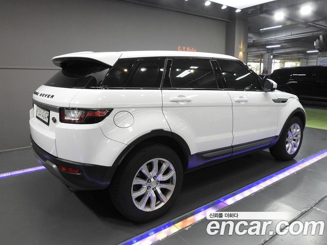 Land Rover Range Rover Evoque 2.0 TD4 SE 2018 — фото 2