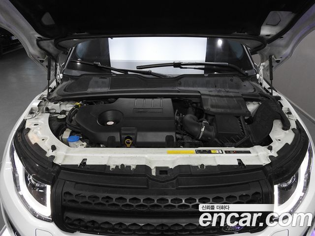 Land Rover Range Rover Evoque 2.0 TD4 SE 2018 — фото 6