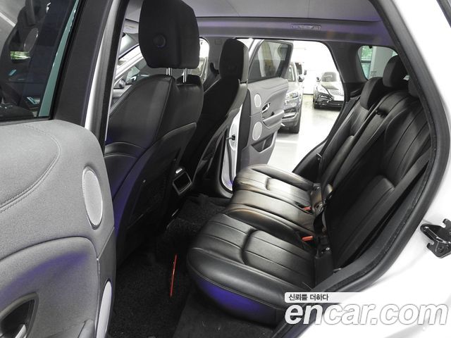 Land Rover Range Rover Evoque 2.0 TD4 SE 2018 — фото 17