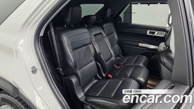 Ford Explorer (VI) 2.3 LimIted 4WD 2020 — фото 11