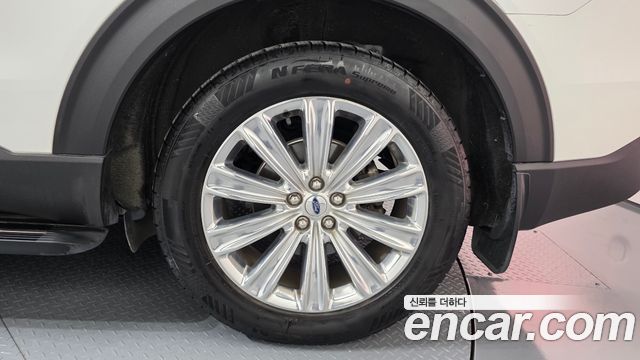 Ford Explorer (VI) 2.3 LimIted 4WD 2020 — фото 21